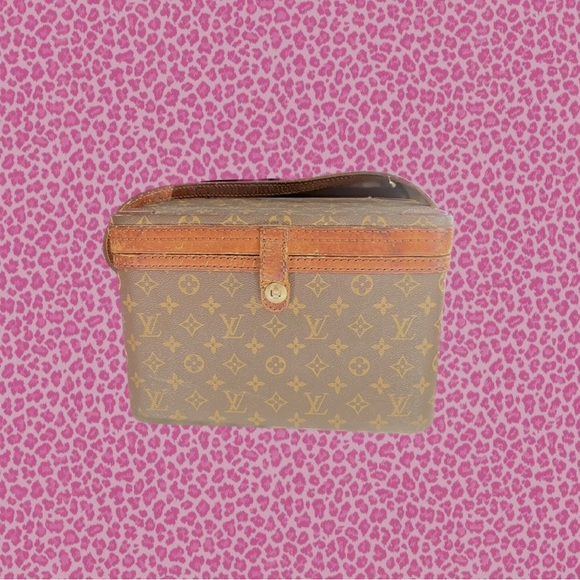 VINTAGE LOUIS VUITTON VANITY CASE- from the 60s - Picture 1 of 4